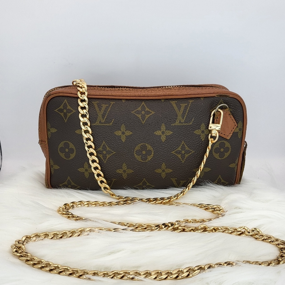 Louis Vuitton Crossbody Clutch